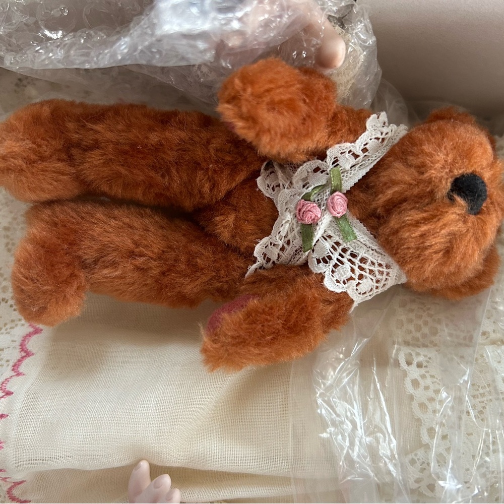 Grace Pink Patterned Box - Picture 3 of 5